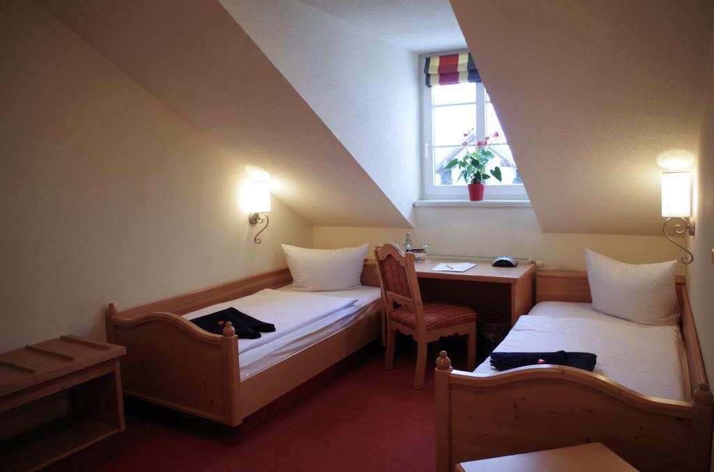 Hotel Alttolkewitzer Hof เดรสเดน ภายนอก รูปภาพ