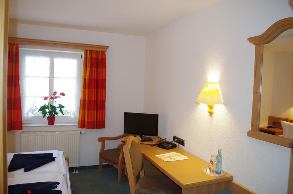 Hotel Alttolkewitzer Hof เดรสเดน ภายนอก รูปภาพ