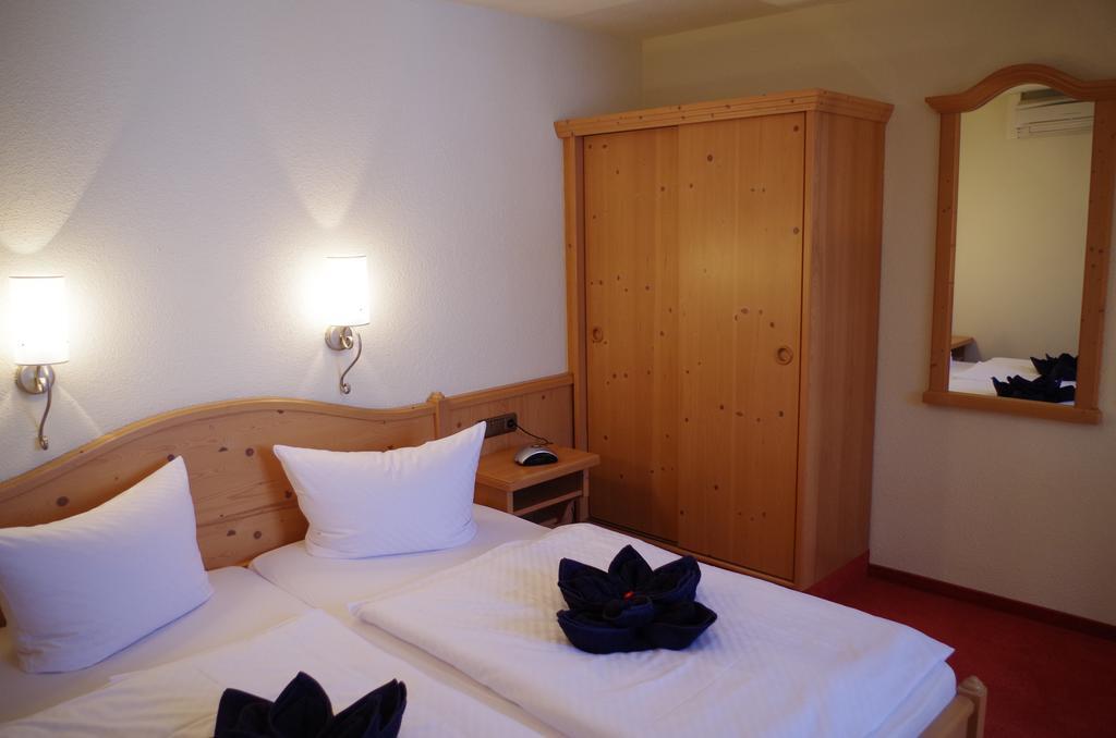 Hotel Alttolkewitzer Hof เดรสเดน ภายนอก รูปภาพ