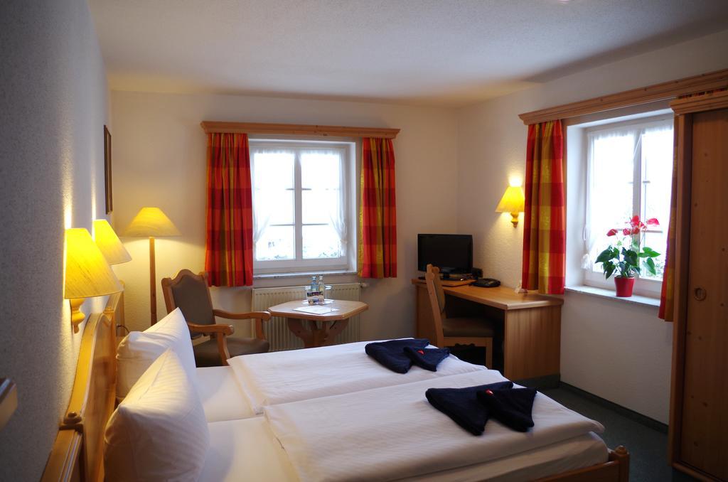 Hotel Alttolkewitzer Hof เดรสเดน ภายนอก รูปภาพ