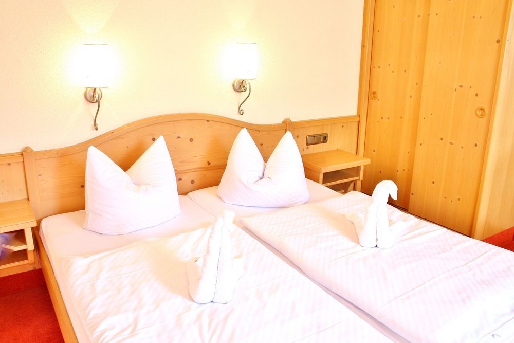 Hotel Alttolkewitzer Hof เดรสเดน ภายนอก รูปภาพ